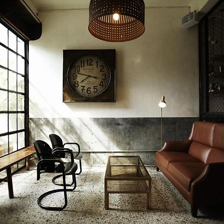 Your Fun Apartment 台南 エクステリア 写真